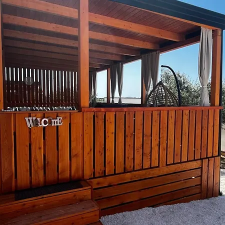 Rose Diamond - Cosy, Large, Family Mobile Home, Free Wifi And Parking * Pakoštane