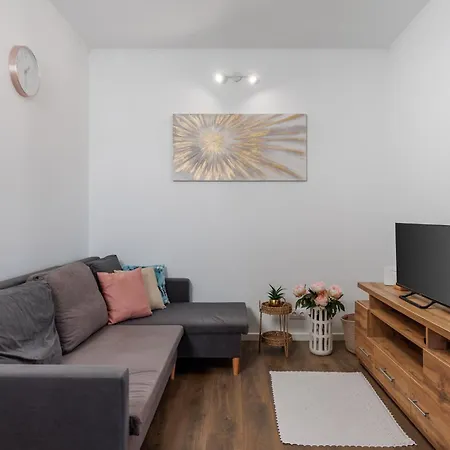Rose Diamond - Cosy, Large, Family Mobile Home, Free Wifi And Parking Сasa de vacaciones Pakoštane