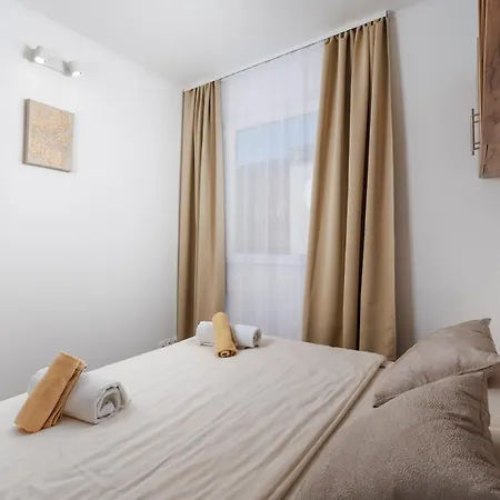 Сasa de vacaciones Rose Diamond - Cosy, Large, Family Mobile Home, Free Wifi And Parking Pakoštane