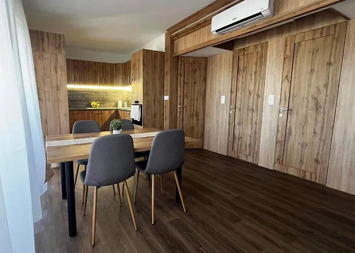 Rose Diamond - Cosy, Large, Family Mobile Home, Free Wifi And Parking